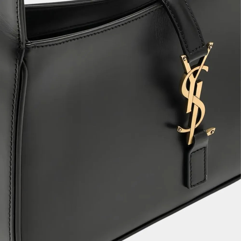 Hobo Signature Bag